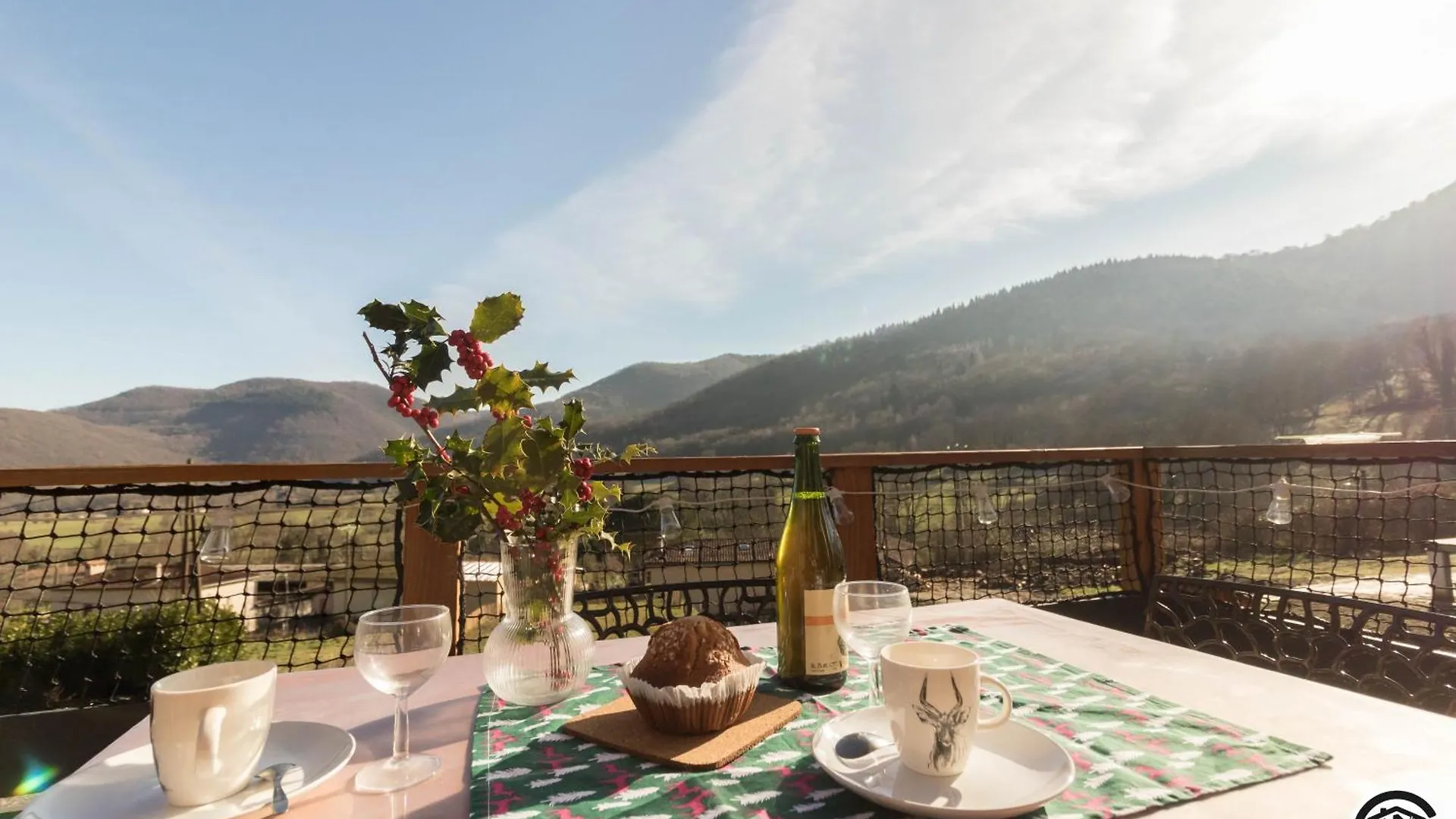 Gite Cabane Insolite Pyrenees Sauveterre-de-Comminges Holiday home